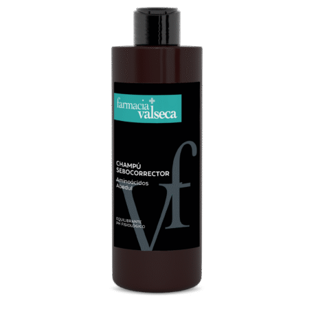 Champú Sebocorrector 400ml de Farmacia Valseca está formulado para regular la producción de sebo en el cuero cabelludo