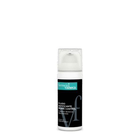 Fluido Matificante Bioma Control de Farmacia Valseca es un tratamiento facial de 50ml diseñado para pieles mixtas y grasas. Su fórmula ligera regula la producción de sebo