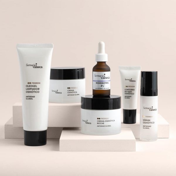 Rutina facial, te ayudamos a crear la tuya 2 La gama Premium Osmótica actúa a nivel celular, revitaliza las células cutáneas más profundas y restablece las condiciones fisiológicas óptimas típicas de la piel joven, contrarrestando todos los signos del envejecimiento cutáneo.